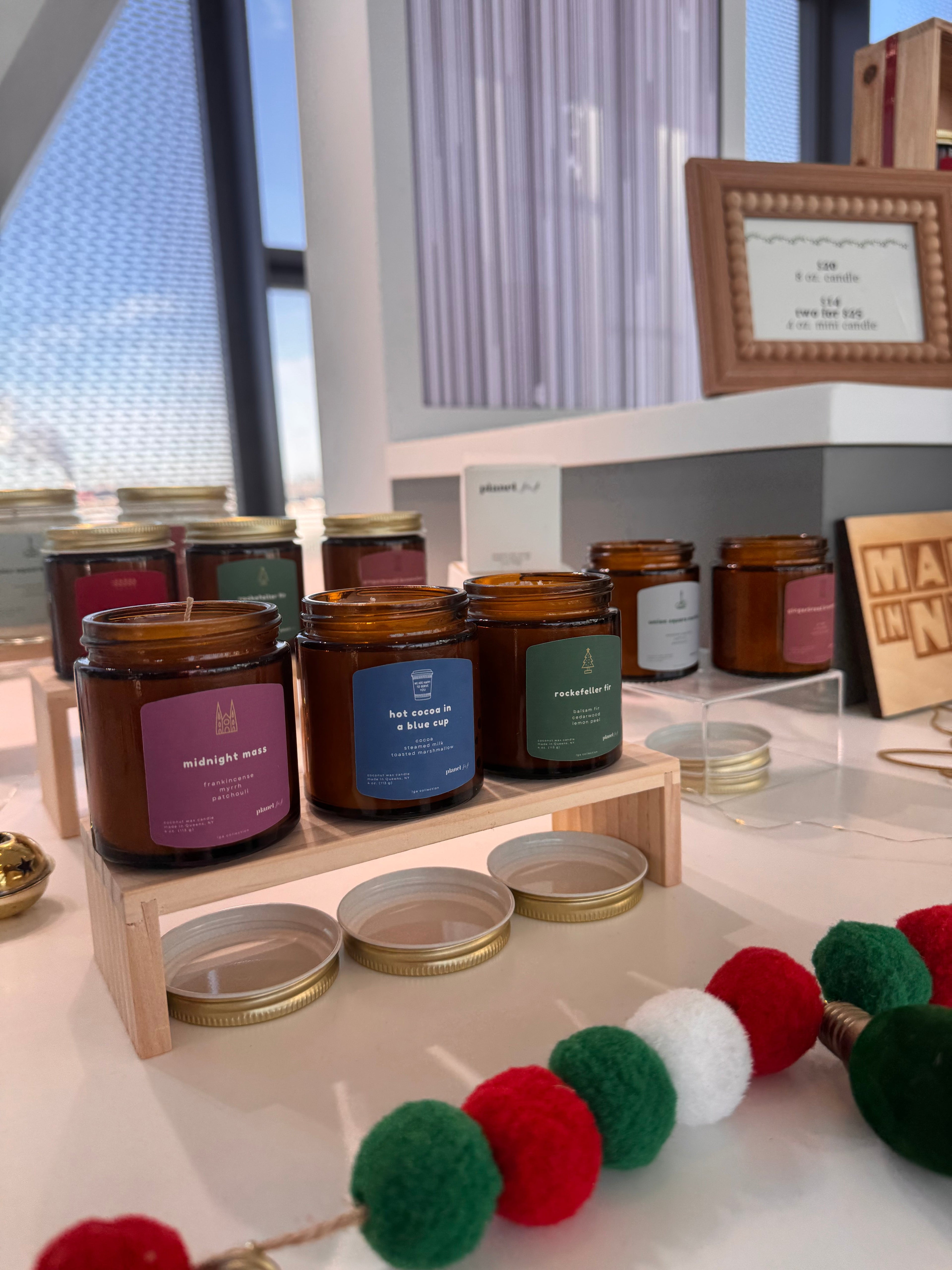 lga mini collection Planet Sis